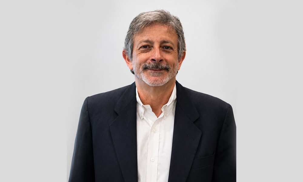 Carlos Young, Professor Doutor da UFRJ