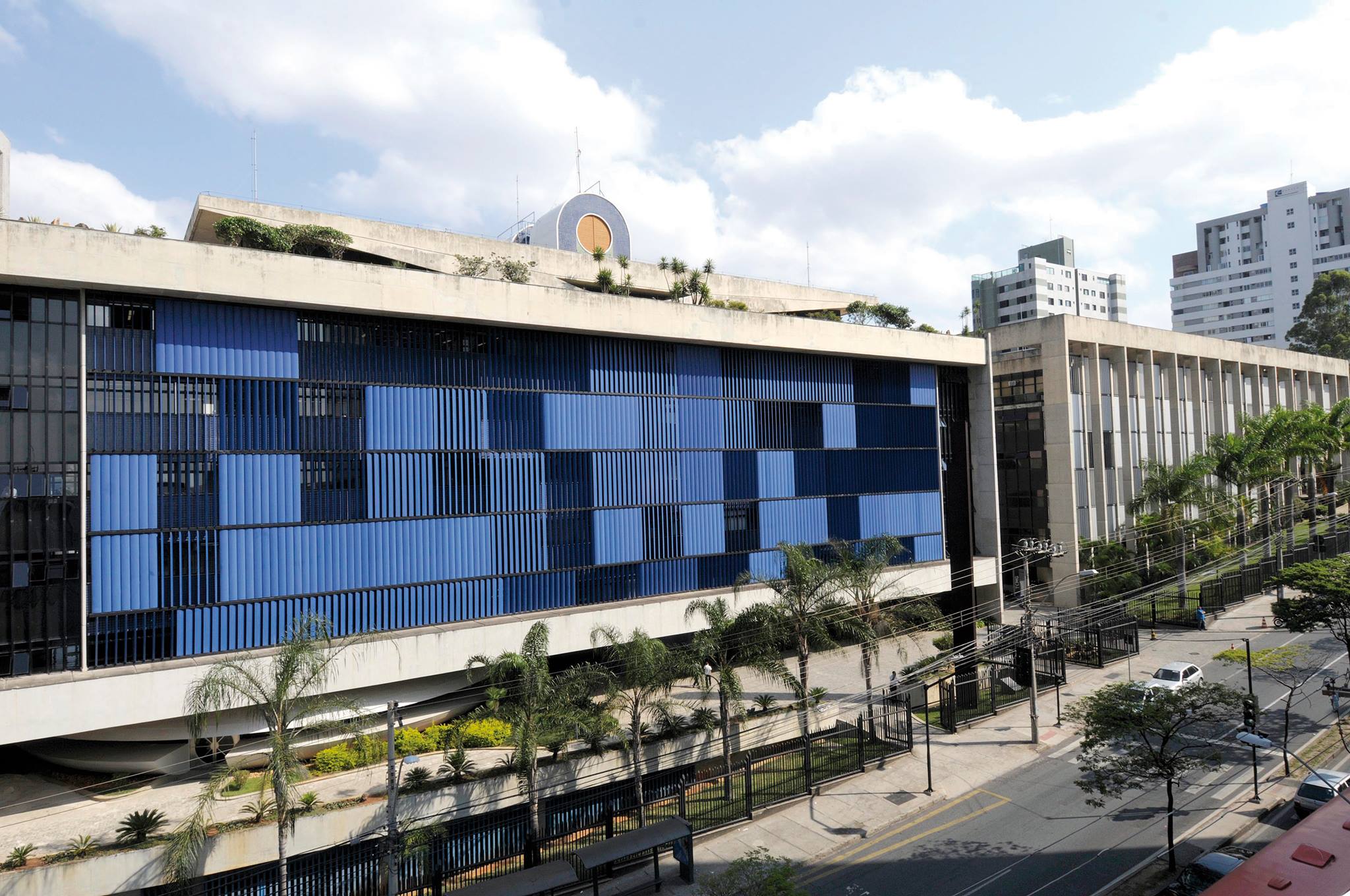 Fachada do Tribunal de Contas do Estado de Minas Gerais (TCE-MG), em Belo Horizonte